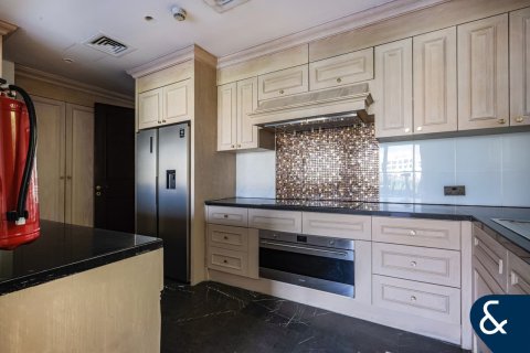 Villa à Dubai Land, Dubai, 4 chambres, 636 m², № 91413 - photo 4