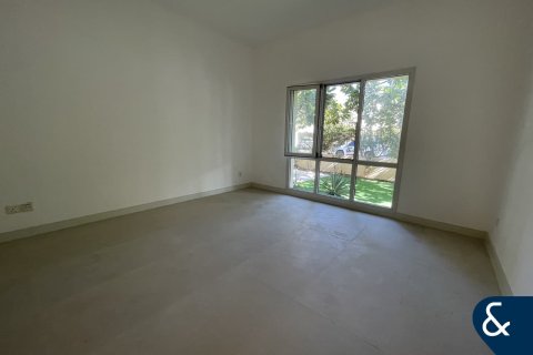 Villa à Meadows, Dubai, 5 chambres, 353 m², № 91416 - photo 6