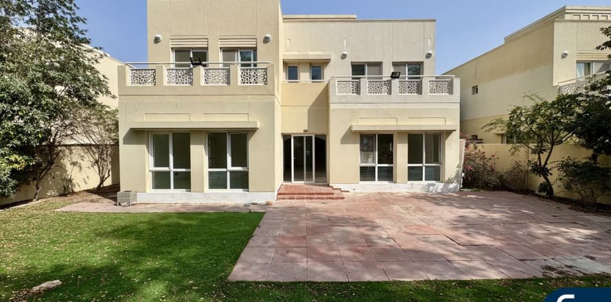 Вилла в Meadows, Дубай, 5 спален, 353м², № 91416