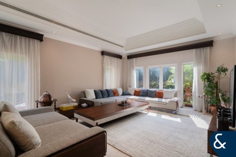 فيلا في Emirates Hills, دبي 6 غرف نوم , 1468 م² رقم 91414 - صورة 3
