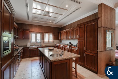 فيلا في Emirates Hills, دبي 6 غرف نوم , 1468 م² رقم 91414 - صورة 9