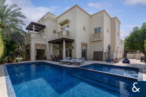 فيلا في Emirates Hills, دبي 6 غرف نوم , 1468 م² رقم 91414