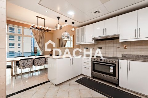 Apartment in Dubai Marina, Dubai 3 bedrooms, 225 sq.m. № 105269 - photo 14