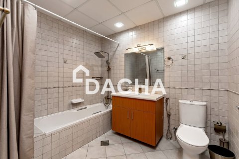 Apartment in Dubai Marina, Dubai 3 bedrooms, 225 sq.m. № 105269 - photo 13
