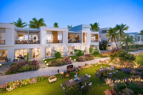 Таунхаус в Дубай Инвестмент Парке, Дубай, 4 спальни, 223м², № 105268