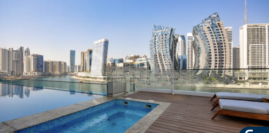 Apartamento en Business Bay, Dubai, 1 dormitorio, 90 m², № 75433