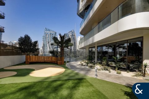 Apartamento en Business Bay, Dubai, 1 dormitorio, 90 m², № 75433 - foto 26