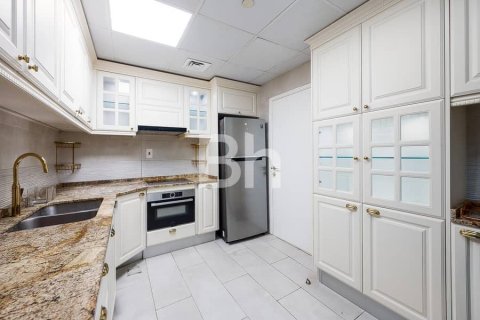 Apartment in Jumeirah Beach Residence, Dubai 3 bedrooms, 177 sq.m. № 56970 - photo 11