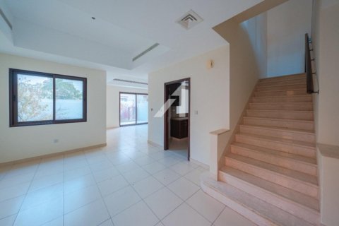 Villa à Mira, Dubai, 3 chambres, 264 m², № 49629 - photo 1