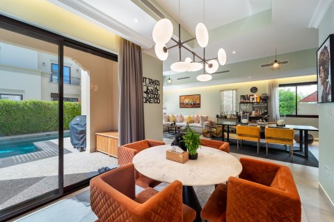 Villa en Dubai, 4 dormitorios, 338 m², № 103219 - foto 21