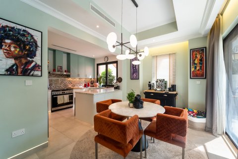 Villa en Dubai, 4 dormitorios, 338 m², № 103219 - foto 16