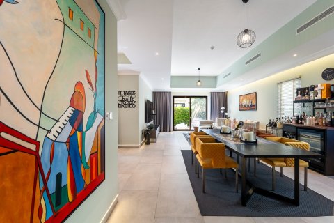 Villa en Dubai, 4 dormitorios, 338 m², № 103219 - foto 7