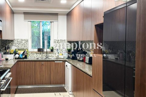 Снять в аренду таунхаус в Мудоне, Дубай: 3 спальни, 179.99956250м², № 125083 - фото 5