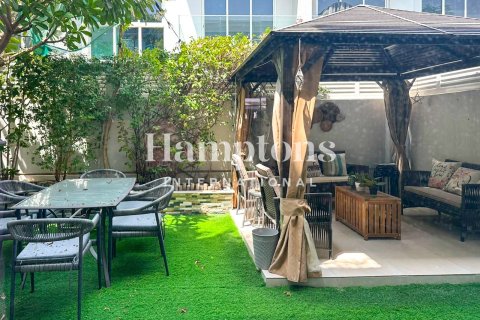 Снять в аренду таунхаус в Мудоне, Дубай: 3 спальни, 179.99956250м², № 125083 - фото 10