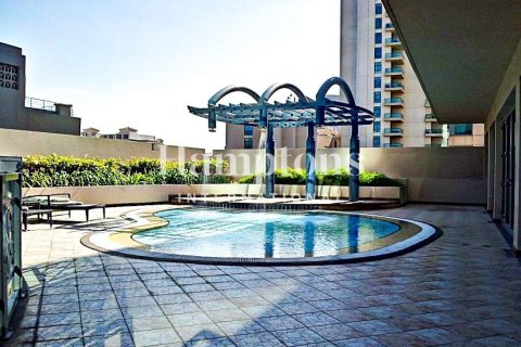 Apartamento en The Views 1, The Views, Dubai, 2 dormitorios, 131.45774500 m², № 125079 - foto 9