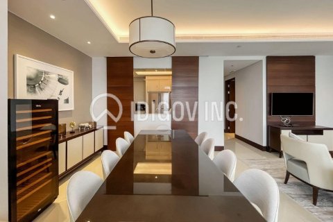 Appartement à The Address Residence Fountain Views, Downtown Dubai (Downtown Burj Dubai), Dubai, 4 chambres, 236 m², № 60028 - photo 2