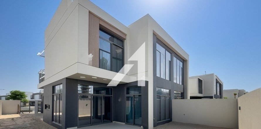 Villa in Dubai 3 bedrooms, 294.7 sq.m. № 60033