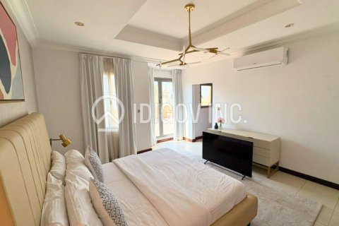Снять в аренду виллу в Garden Homes, Пальма Джумейра, Дубай: 5 спален, 622м², № 60029 - фото 5