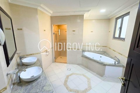 Снять в аренду виллу в Garden Homes, Пальма Джумейра, Дубай: 5 спален, 622м², № 60029 - фото 15