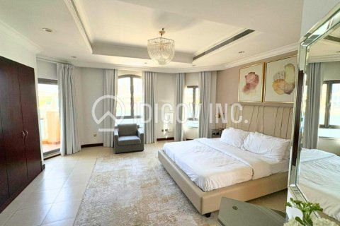 Снять в аренду виллу в Garden Homes, Пальма Джумейра, Дубай: 5 спален, 622м², № 60029 - фото 12