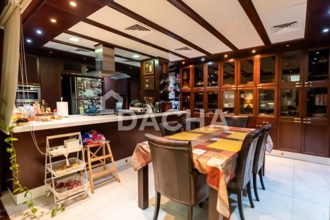 Villa en Green Community Motor City, Motor City, Dubai, 5 dormitorios, 399 m², № 105388 - foto 22