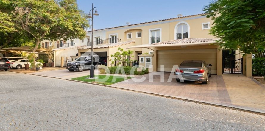 Villa en Green Community Motor City, Motor City, Dubai, 5 dormitorios, 399 m², № 105388