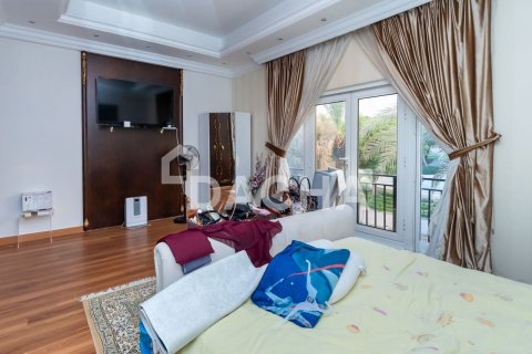 Villa en Green Community Motor City, Motor City, Dubai, 5 dormitorios, 399 m², № 105388 - foto 4
