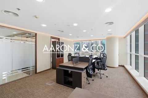 Снять в аренду офис в Бизнес-Бэе, Дубай: 158м², № 103160 - фото 3