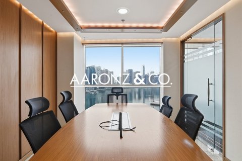 Снять в аренду офис в Бизнес-Бэе, Дубай: 158м², № 103160 - фото 4