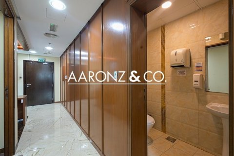 Снять в аренду офис в Бизнес-Бэе, Дубай: 158м², № 103160 - фото 12