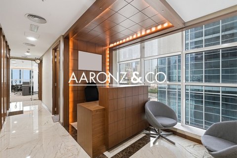 Снять в аренду офис в Бизнес-Бэе, Дубай: 158м², № 103160 - фото 10