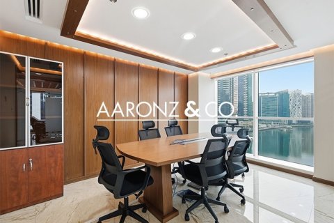 Снять в аренду офис в Бизнес-Бэе, Дубай: 158м², № 103160 - фото 8