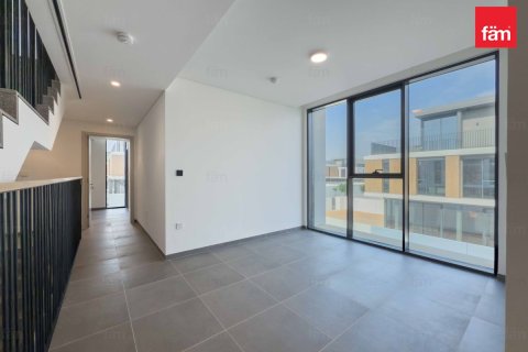 Villa in Dubai 5 bedrooms, 419.9 sq.m. № 72149 - photo 24