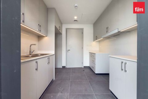 Villa in Dubai 5 bedrooms, 419.9 sq.m. № 72149 - photo 2