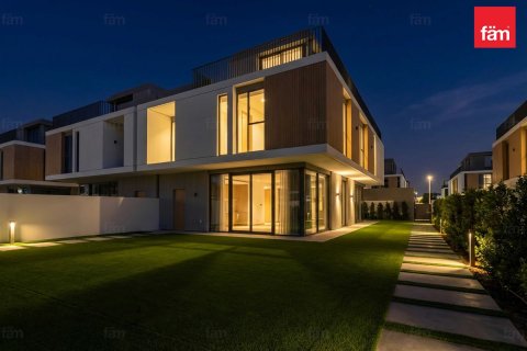 Villa in Dubai 5 bedrooms, 419.9 sq.m. № 72149 - photo 13