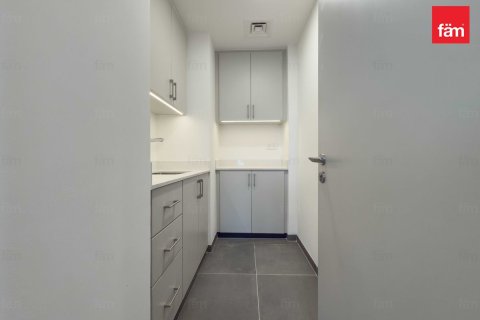 Villa in Dubai 5 bedrooms, 419.9 sq.m. № 72149 - photo 25