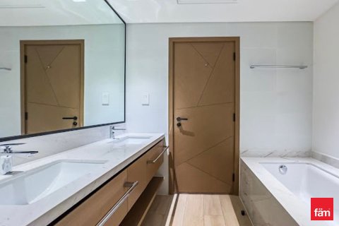 Apartment in Dubai 3 bedrooms, 165.7 sq.m. № 72151 - photo 18