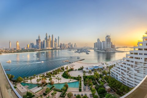 Apartment in Palm Jumeirah, Dubai 4 bedrooms, 455 sq.m. № 96944 - photo 2