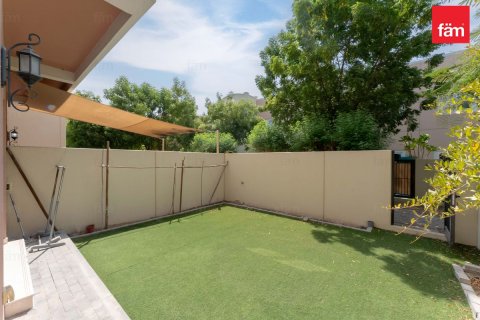 Townhouse in Dubai 3 bedrooms, 162.4 sq.m. № 139614 - photo 23