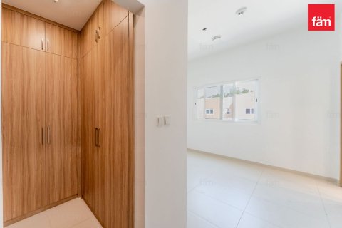 Townhouse in Dubai 3 bedrooms, 162.4 sq.m. № 139614 - photo 13
