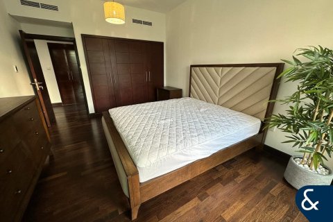 Apartamento en BURJ VIEWS en Downtown Dubai (Downtown Burj Dubai), Dubai, 1 dormitorio, 84 m², № 99071 - foto 8