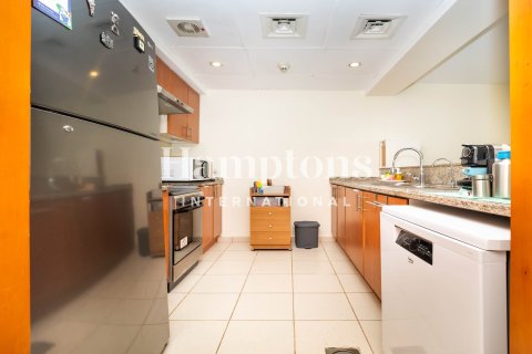 Apartment in Greens, Dubai 2 bedrooms, 105.27024736 sq.m. № 113961 - photo 9