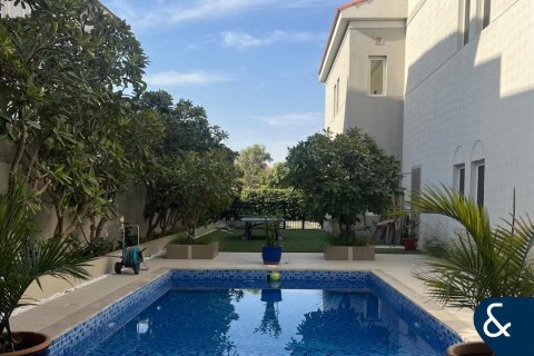 Villa in The Villa, Dubai 5 bedrooms, 595 sq.m. № 88587 - photo 9