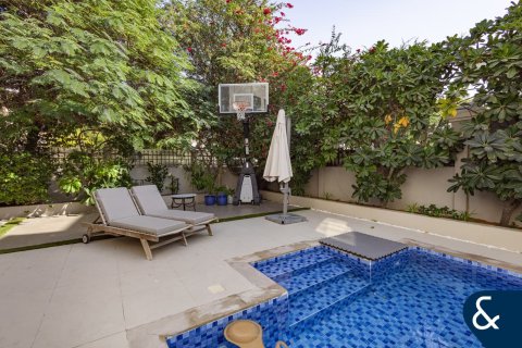 Villa in The Villa, Dubai 5 bedrooms, 595 sq.m. № 88587 - photo 14