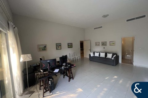 Villa in The Villa, Dubai 5 bedrooms, 595 sq.m. № 88587 - photo 3