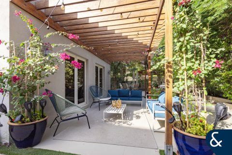 Villa in The Villa, Dubai 5 bedrooms, 595 sq.m. № 88587 - photo 20