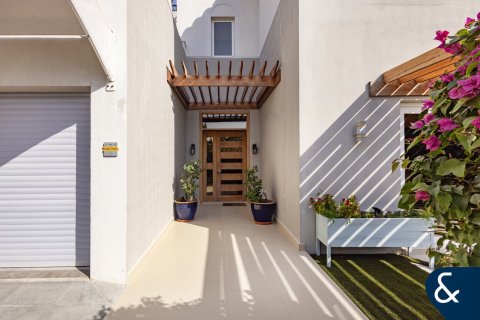 Villa in The Villa, Dubai 5 bedrooms, 595 sq.m. № 88587 - photo 13