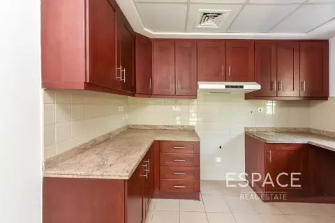 Купить виллу в Арабиан Ранчес, Дубай: 3 спальни, 206м², № 61544 - фото 9