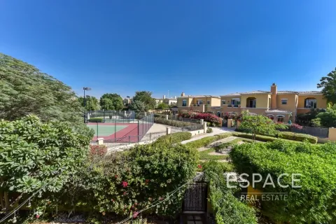 Купить виллу в Арабиан Ранчес, Дубай: 3 спальни, 206м², № 61544 - фото 6