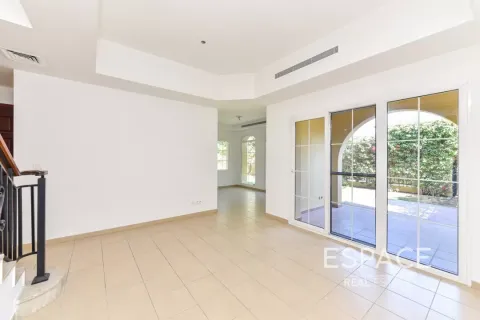 Купить виллу в Арабиан Ранчес, Дубай: 3 спальни, 206м², № 61544 - фото 5